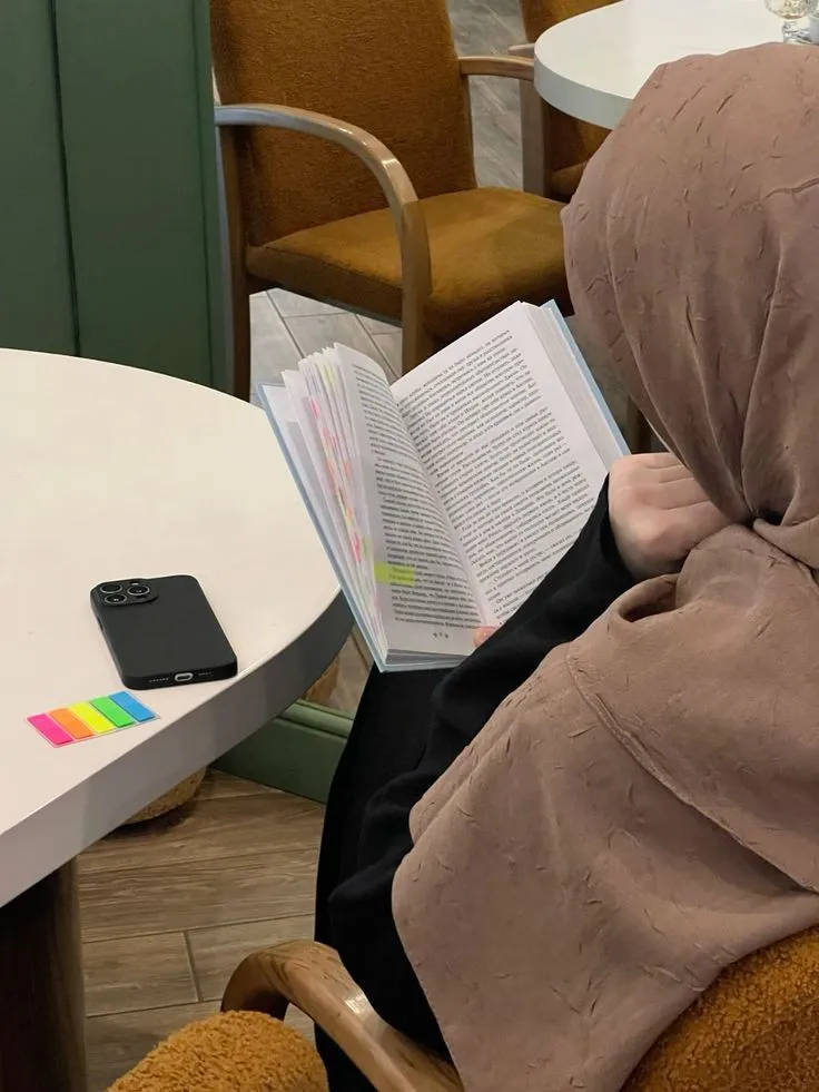 Menulis Novel Islami: Menyatukan Cerita, Nilai, dan Spirit Keimanan (Ilustrasi)