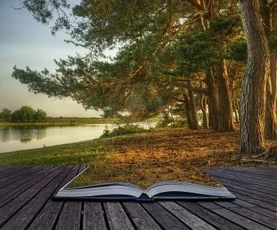 Cara Menulis Tempat yang Hidup dalam Catatan Perjalanan: Seni Membawa Pembaca ke Lokasi (Ilustrasi)