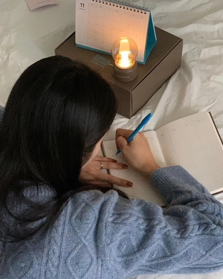 Jurnal Harian Sebagai Terapi: Cara Ilmiah Mengelola Emosi dan Membangun Ketahanan Mental (Ilustrasi)