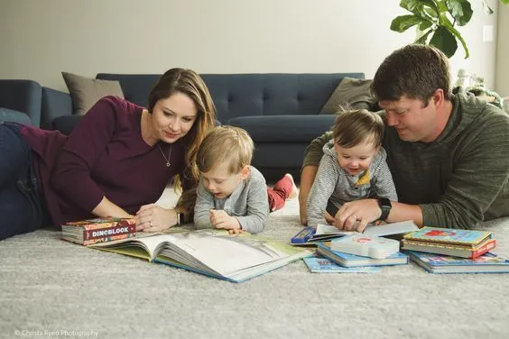 Dari Naskah ke Penerbit: Panduan Ahli untuk Gaya Menulis Buku Anak yang Kompetitif (Ilustrasi)