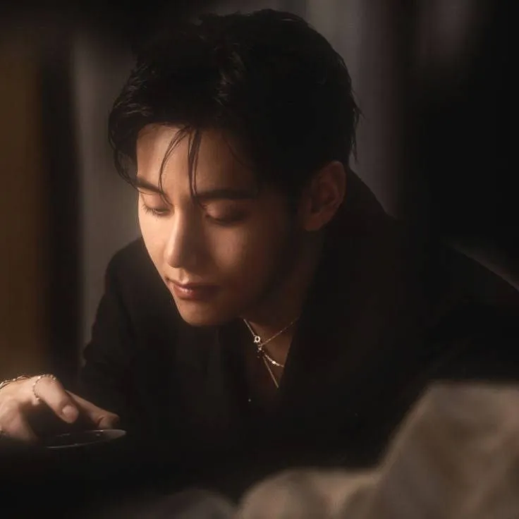 Teknik Menulis Fan Fiksi yang Konsisten dan Tidak OOC (Out of Character) (Ilustrasi)