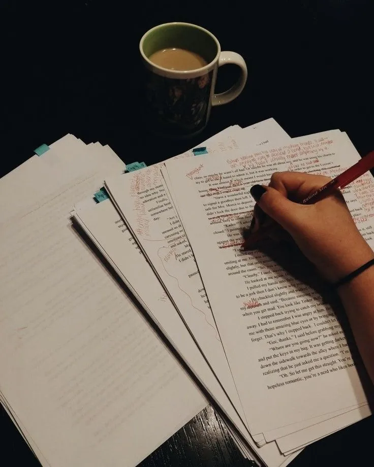 Tarif Jasa Edit Naskah & Proofreading 2026: Panduan Lengkap Standar Harga Per Halaman/Kata (Ilustrasi)